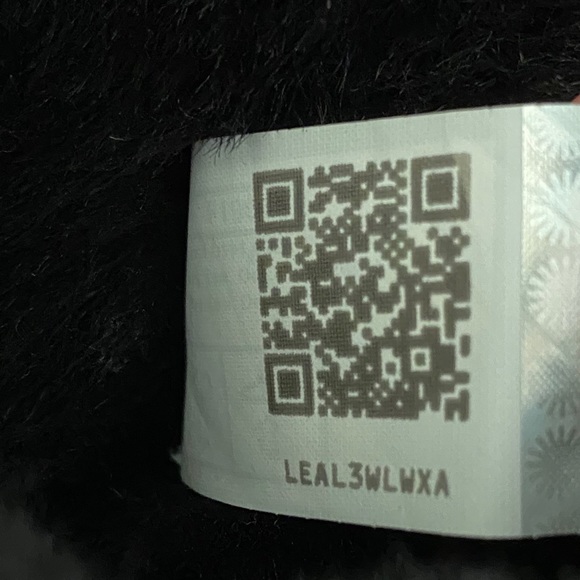 UGG Bailey Button Boots Black 5 - Picture 14 of 14